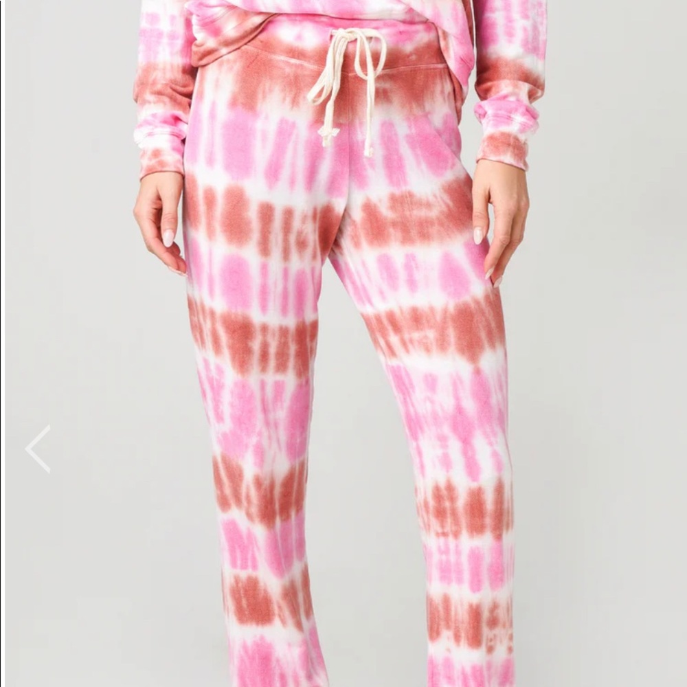 NWT Sundry sweatpants